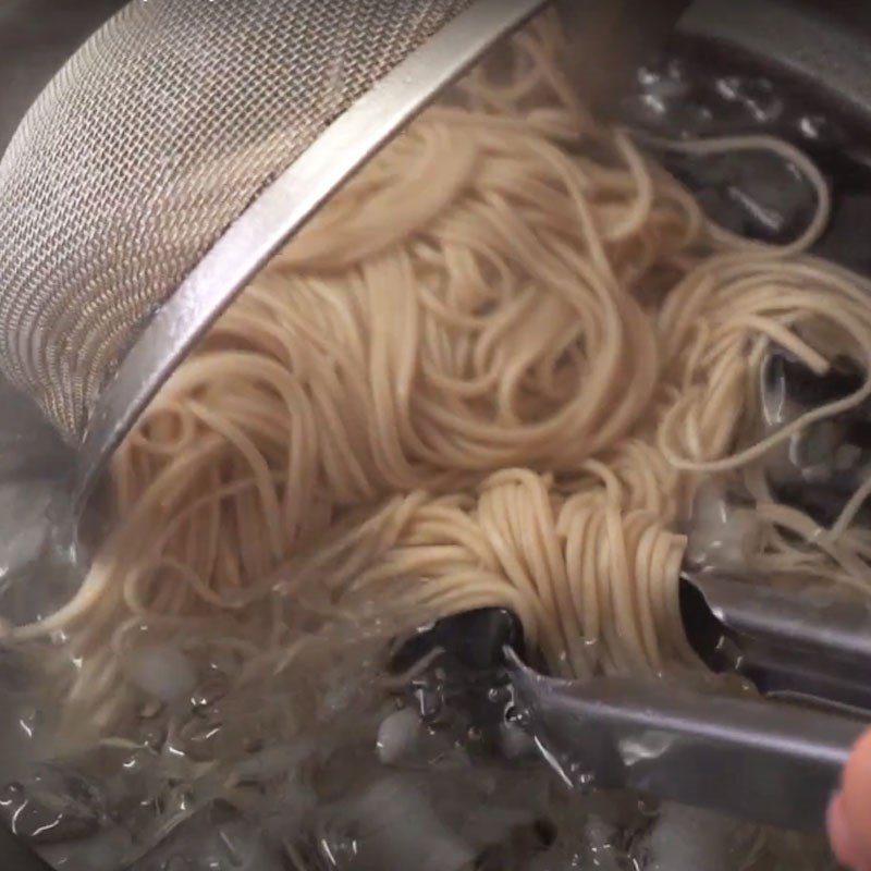 Step 3 Boil noodles Soba noodles with teriyaki sauce