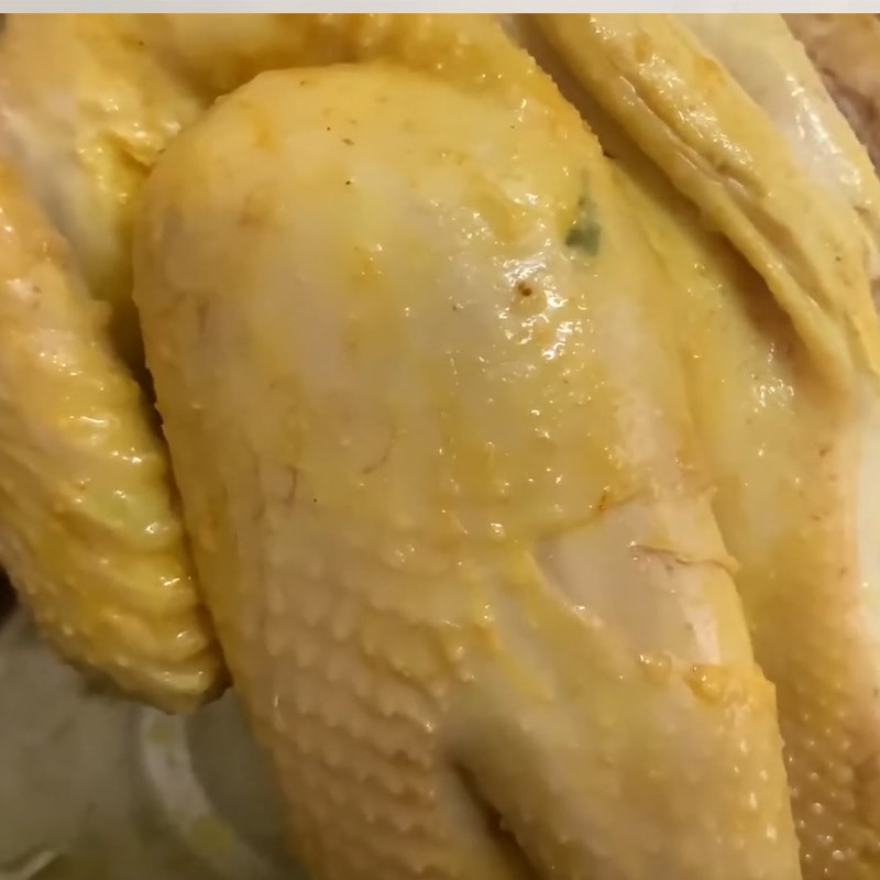 Step 3 Boil the chicken for the chicken porridge