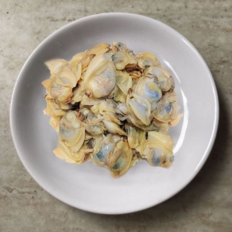 Step 3 Boil clams with green vegetables