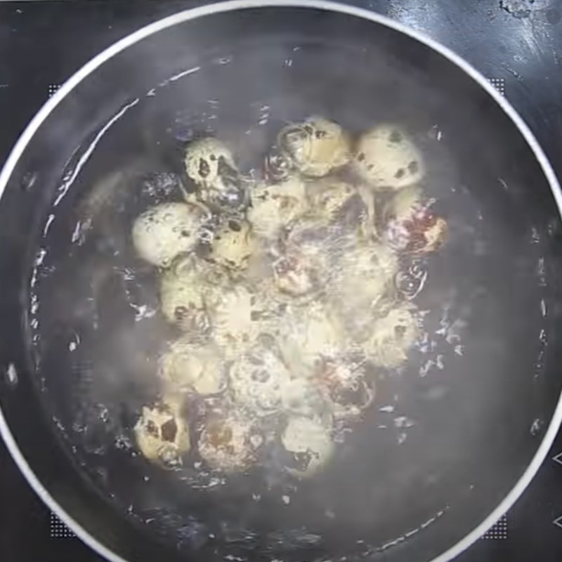 Step 1 Boil the quail eggs Fried quail eggs with garlic butter sauce