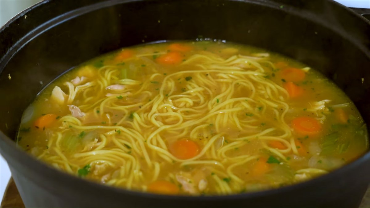 3 Simple and Delicious Ways to Cook Chicken Noodles for a Nutritious Breakfast 17 Chicken vegetable noodles