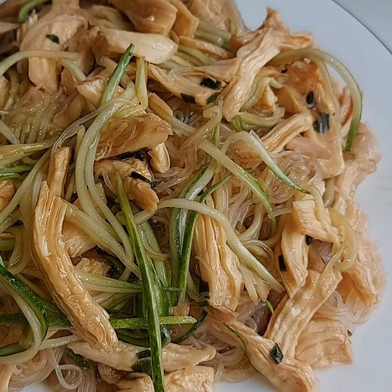 Step 5 Final Product Chicken shredded vermicelli with cucumber