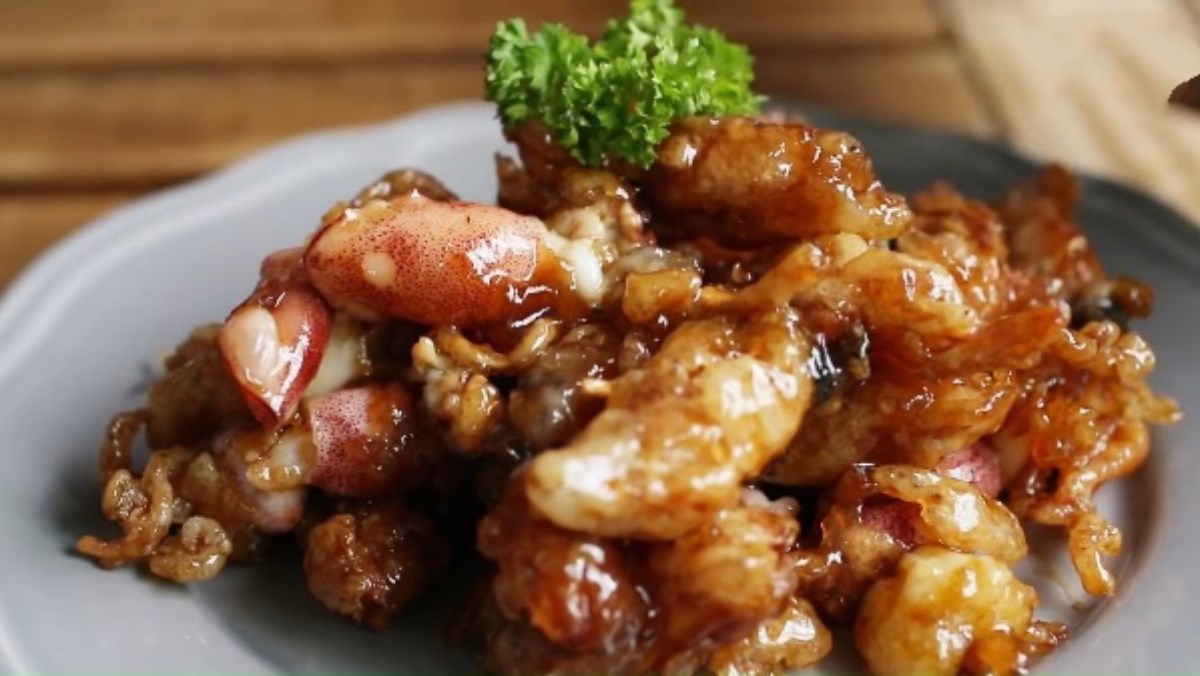 2 Ways to Make Crispy and Delicious Fried Squid Eggs (Cuttlefish) That Are Flavorful and Appealing 2 Deep-fried squid eggs with honey sauce