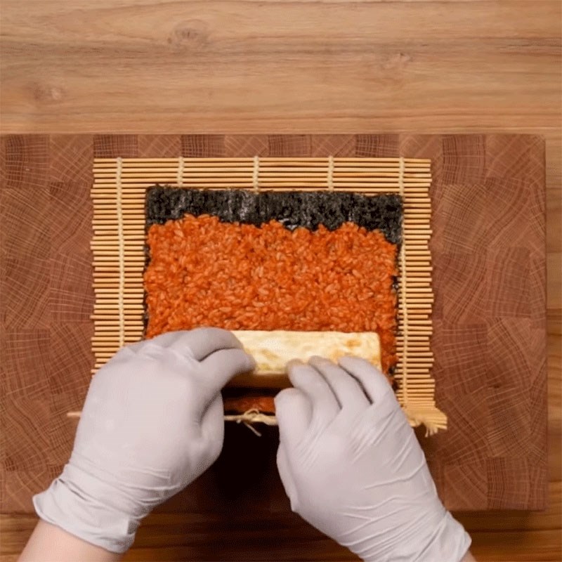 Step 4 Kimbap Roll Fried Egg Spicy Meat