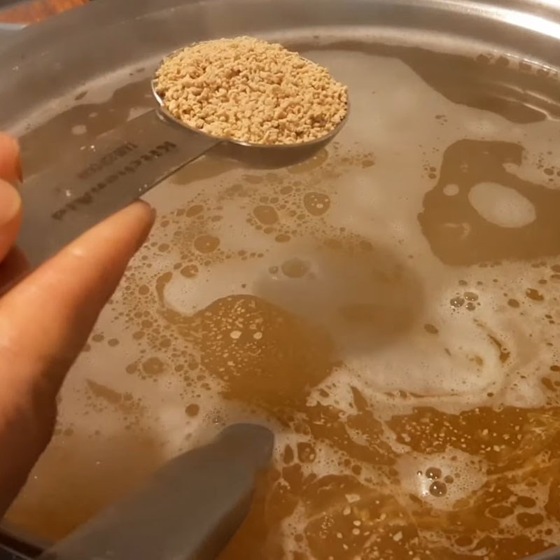 Step 5 Cooking bánh canh Crab bánh canh with pork leg