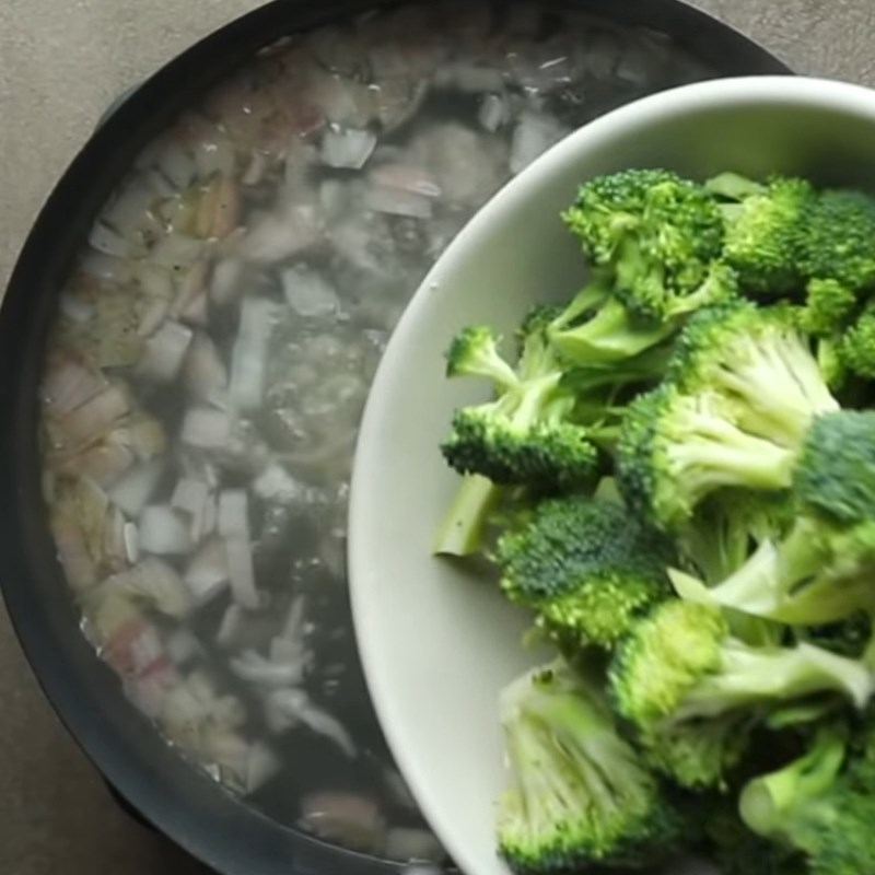 Step 2 Cook broccoli Creamy broccoli soup