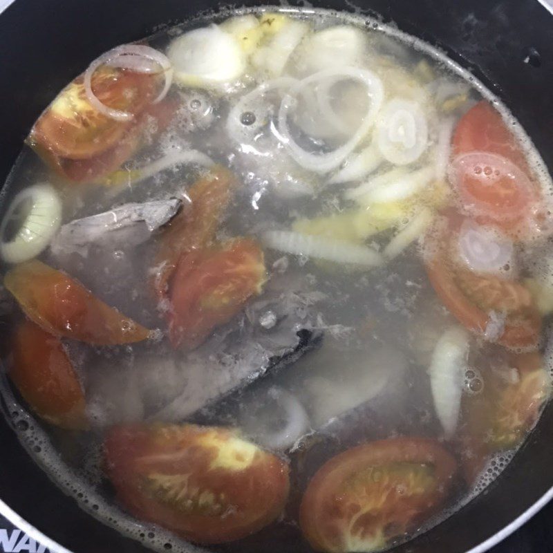 Step 4 Cooking jellyfish noodle soup Tuna jellyfish noodles Nha Trang