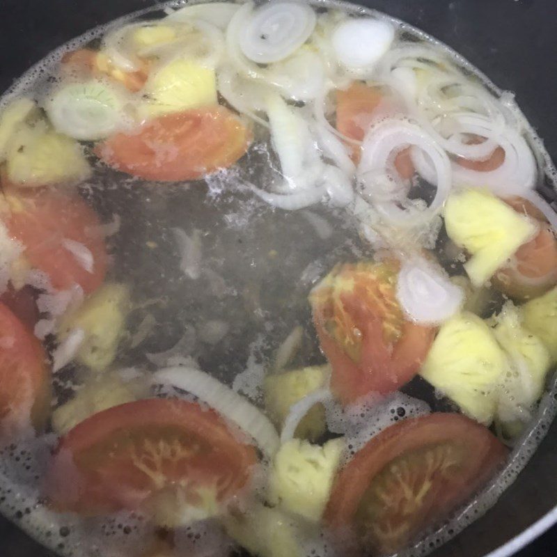 Step 4 Cooking jellyfish noodle soup Tuna jellyfish noodles Nha Trang