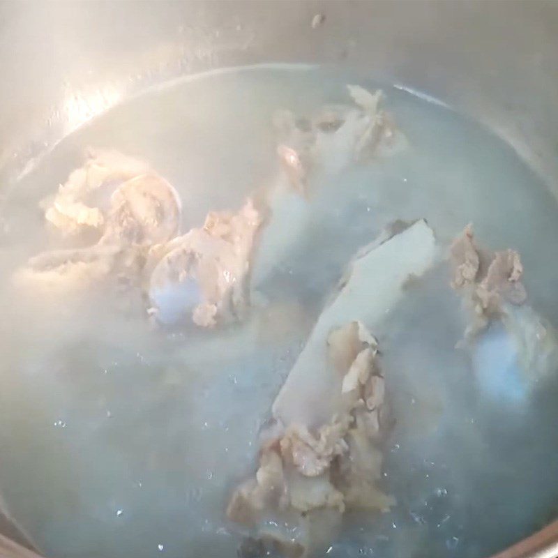Step 4 Cooking the Soup Bone Soup with Corn