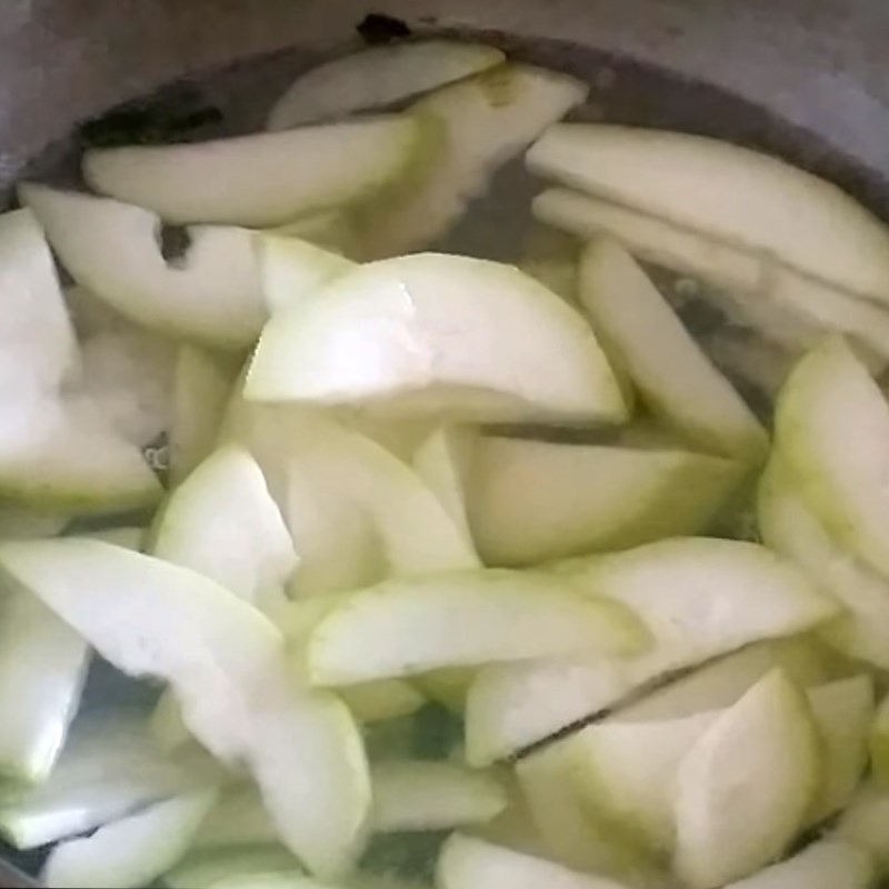 Step 3 Cook the soup Gourd soup with clams