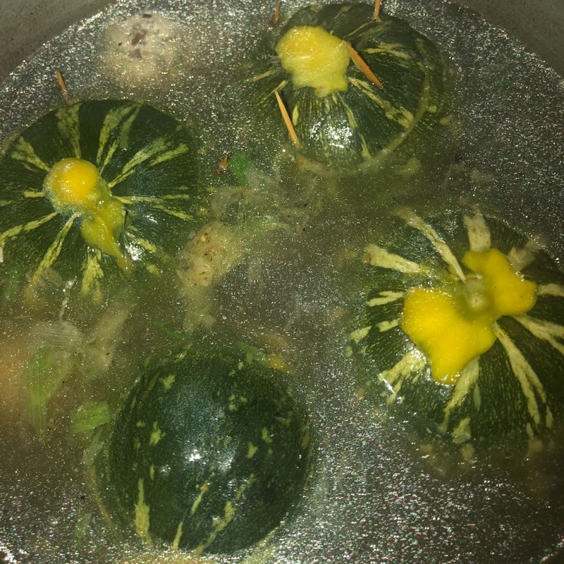 Step 5 Cooking pumpkin soup with minced meat