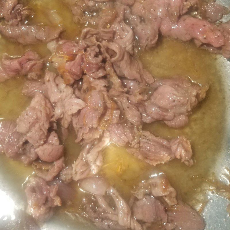 Step 3 Cook the soup for Bottle Gourd Soup with Beef and Oyster Mushroom