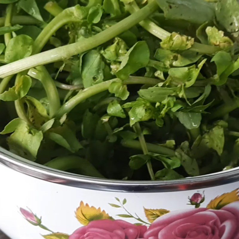 Step 2 Cooking soup Watercress soup with beef