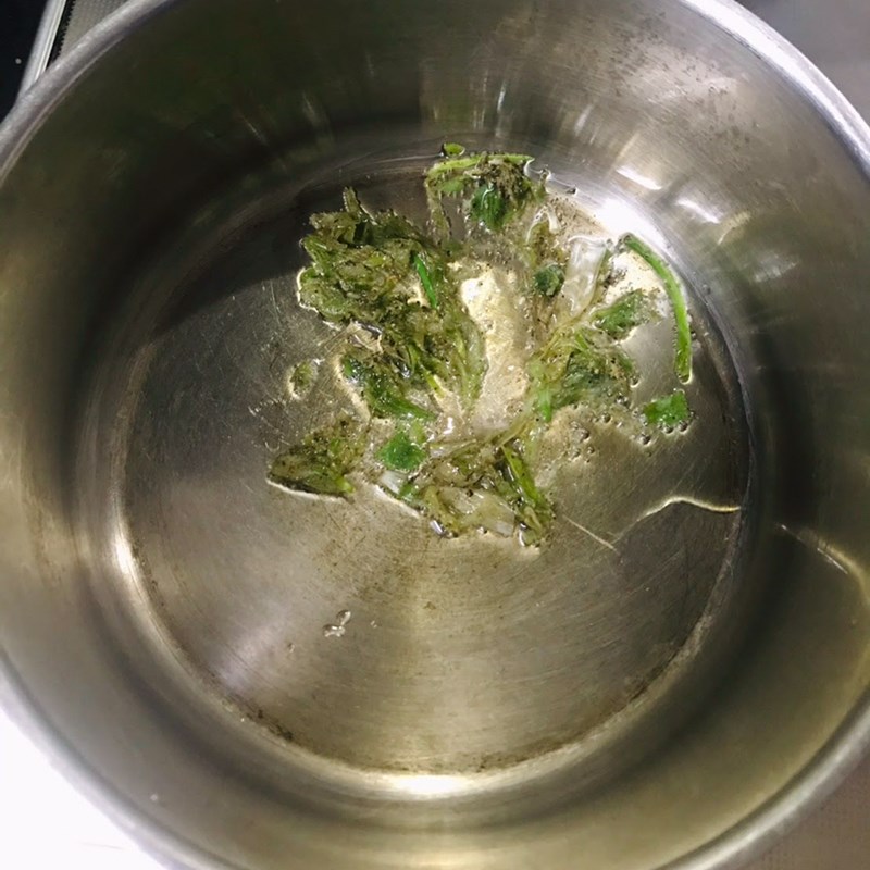 Step 2 Cook the soup for vegetable soup with shrimp