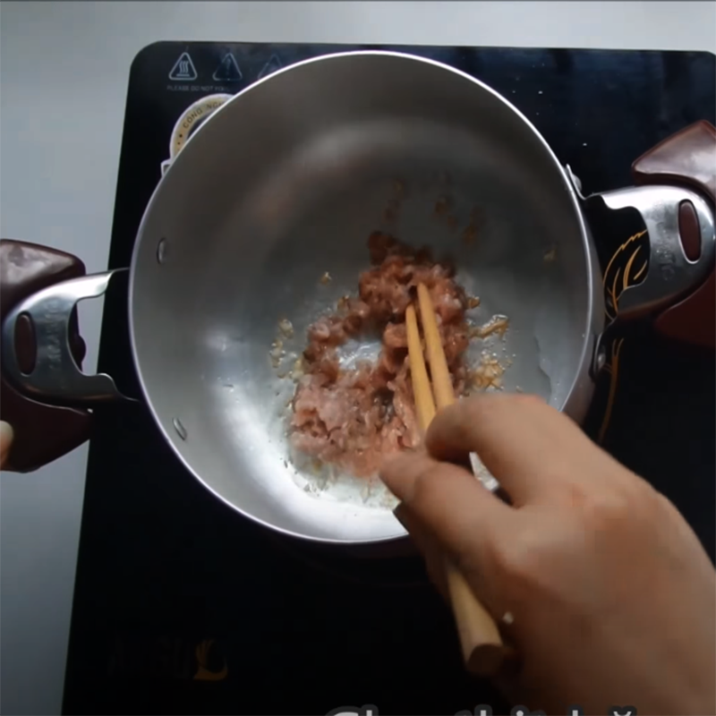 Step 3 Cook the soup Ground pork papaya soup
