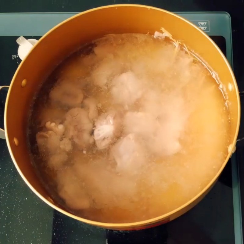 Step 4 Cooking porridge Porridge with ribs and mung beans