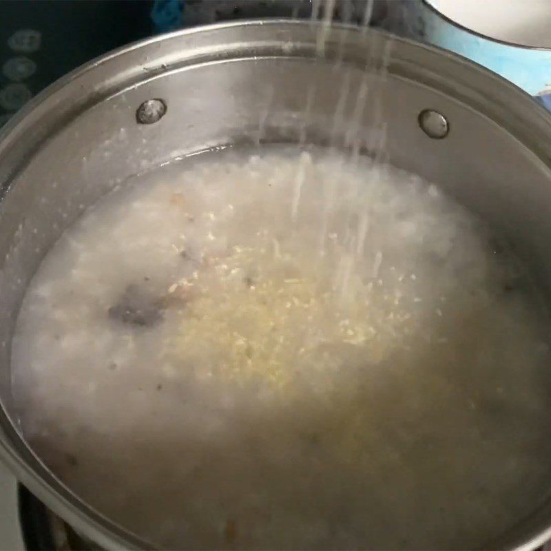 Step 3 Cook the porridge Clam Porridge