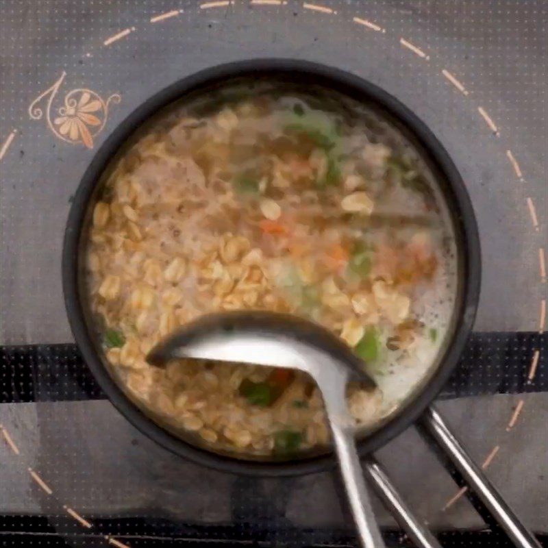Step 4 Cook porridge Oatmeal porridge with shrimp and vegetables