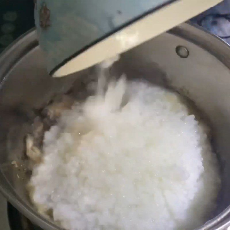 Step 3 Cook the porridge Clam Porridge