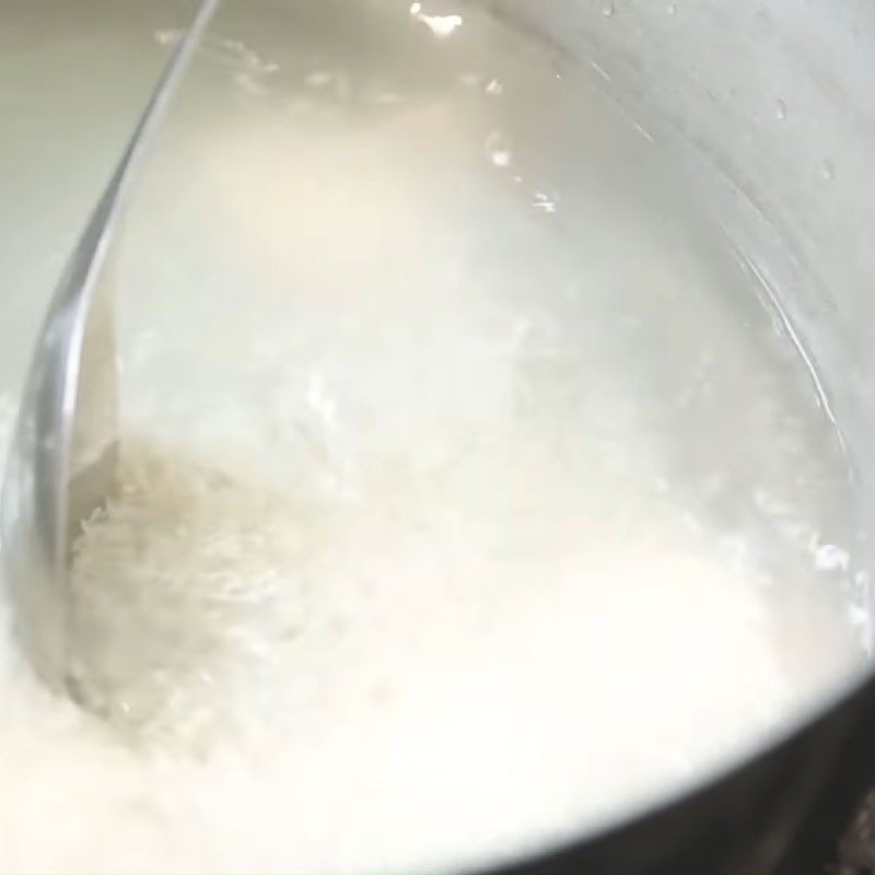 Step 1 Cook porridge Northern Pork Intestine Porridge