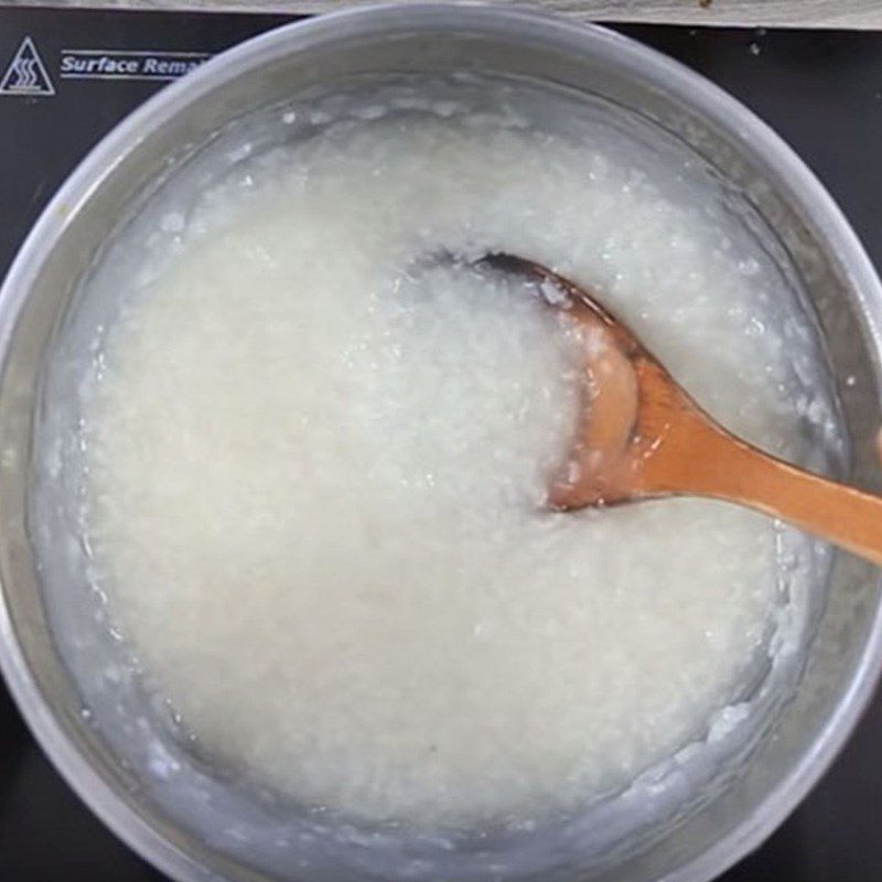 Step 4 Cooking porridge Singapore eel porridge