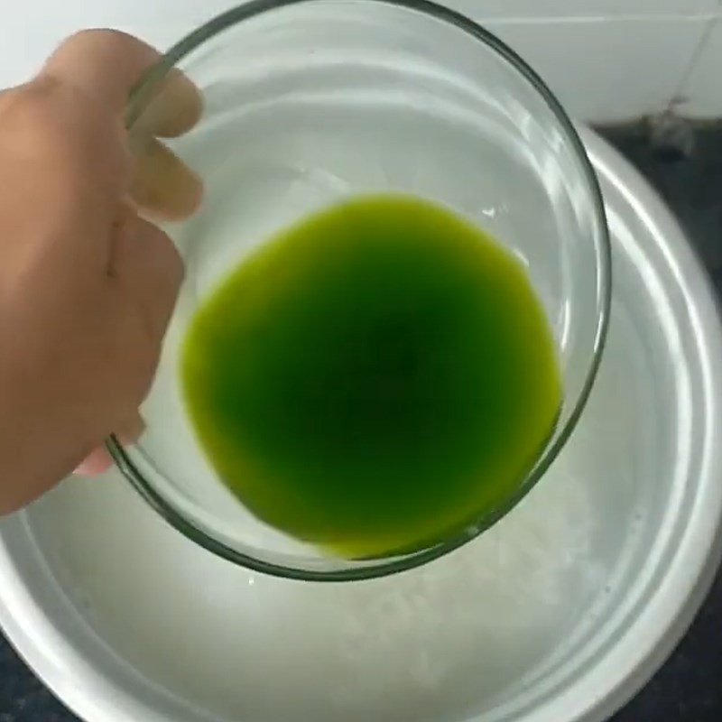 Step 5 Cook the porridge with pandan leaf water Pandan Leaf Porridge