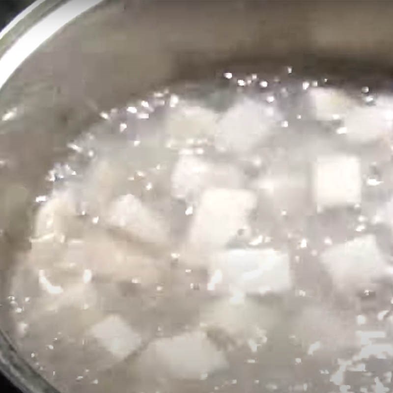 Step 3 Cooking pudding Taro pudding with tapioca pearls