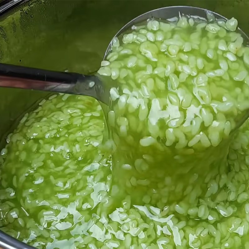 Step 2 Cook green rice pudding Green rice yogurt