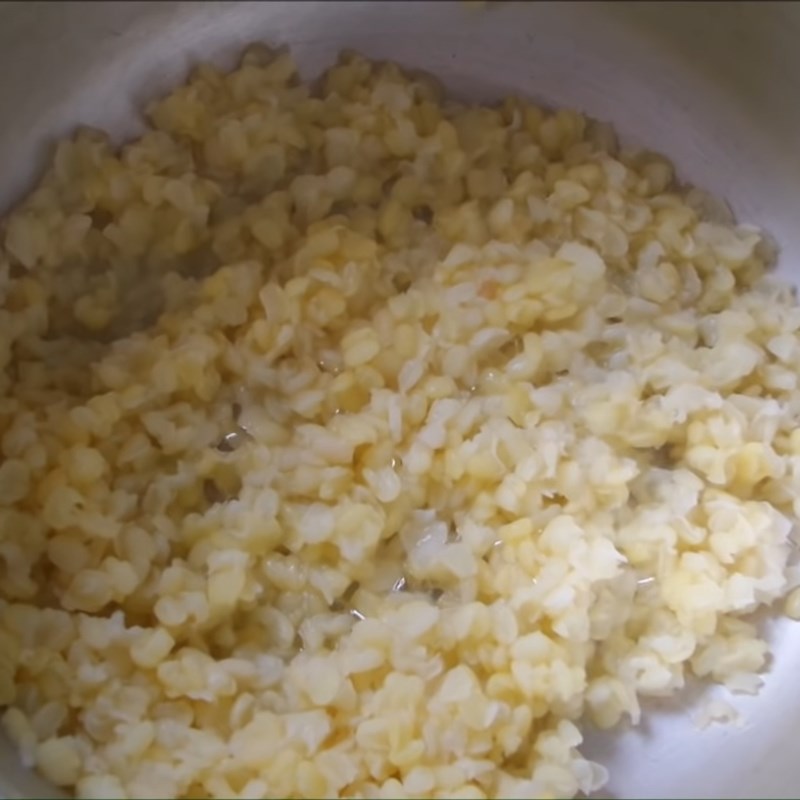 Step 2 Cook mung beans Boiled egg jelly