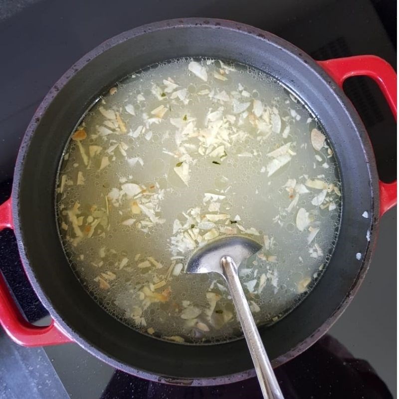 Step 3 Cooking goat meat in fermented rice