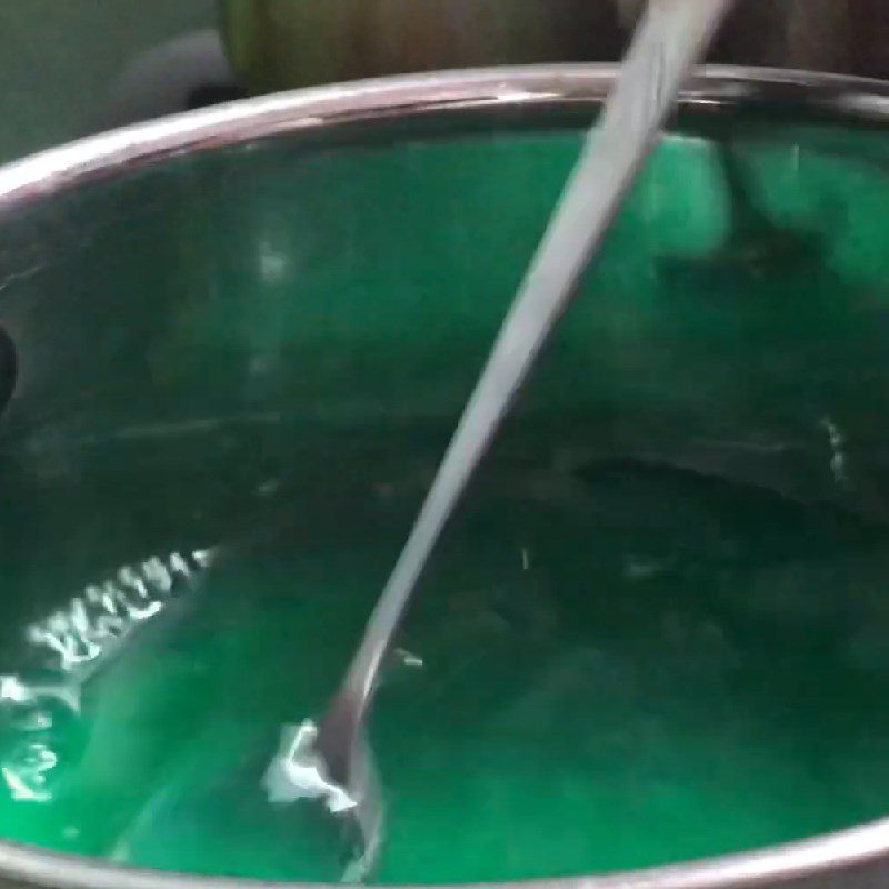 Step 2 Cook the mixture of jelly powder for bubble tea