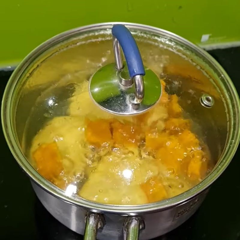 Step 2 Cook the sweet potato and pumpkin for Sweet Potato and Pumpkin Milk