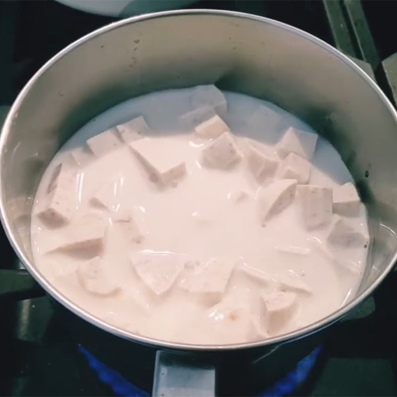 Step 3 Cook Taro Taro and Green Bean Dessert