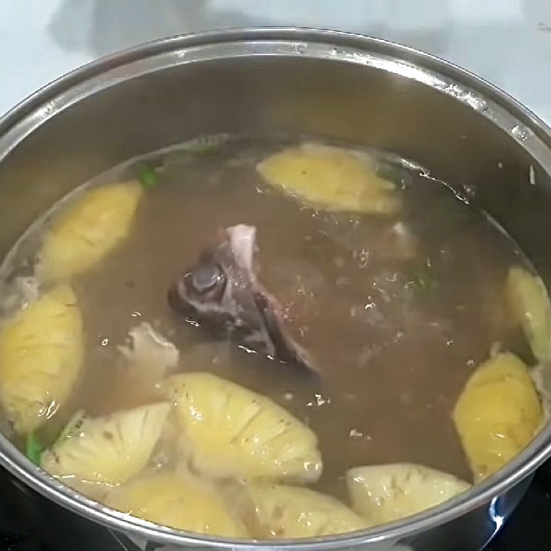 Step 3 Cooking Hot Pot Sour Fish Head Hot Pot