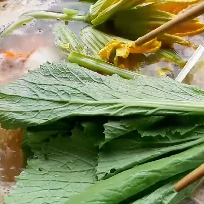 Step 3 Cooking Hot Pot Crab Hot Pot with Duck Eggs