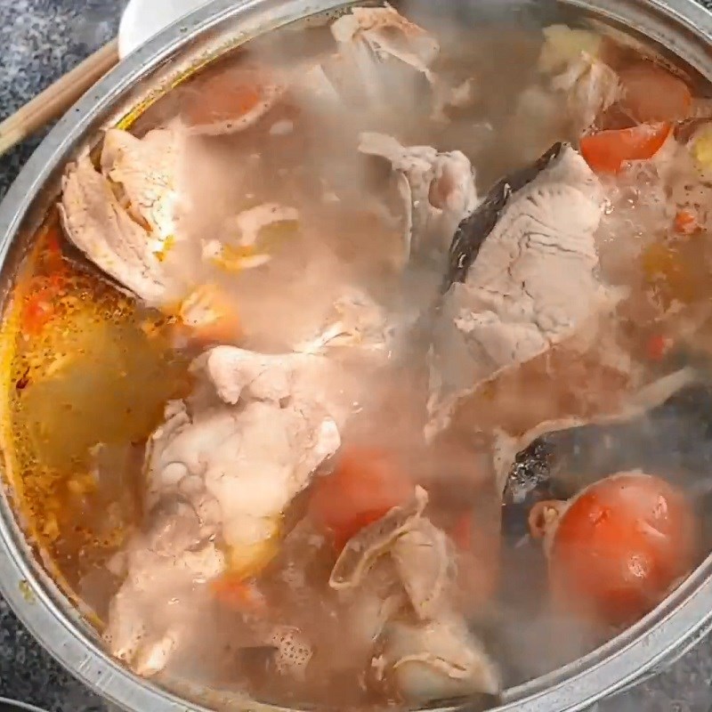 Step 3 Cook the hot pot Mackerel hot pot