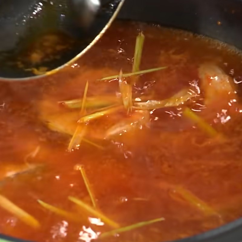 Step 4 Cooking the Hot Pot Catfish Lotus Flower Hot Pot