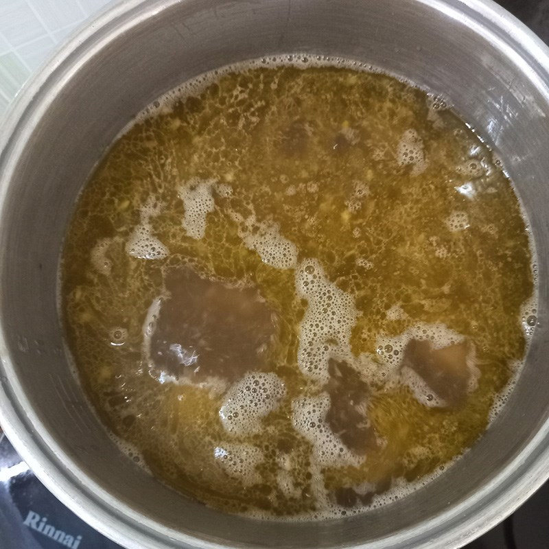 Step 4 Cooking chicken bamboo shoot vermicelli