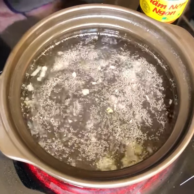 Step 4 Prepare the broth for beef dipping in tamarind