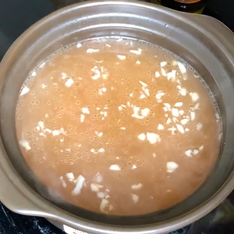 Step 4 Prepare the broth for beef dipping in tamarind