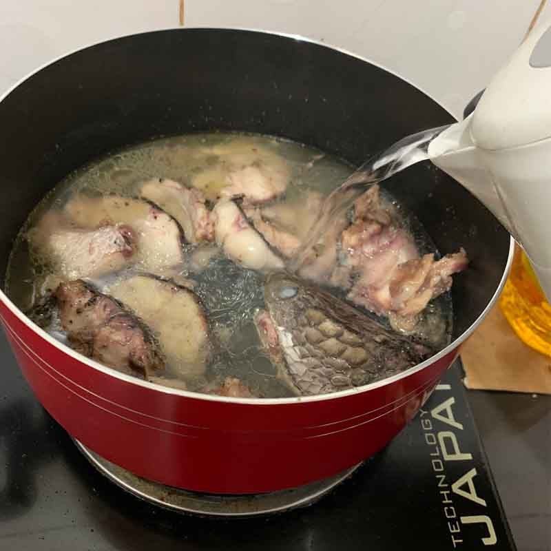 Step 5 Make the broth for snakehead fish cake