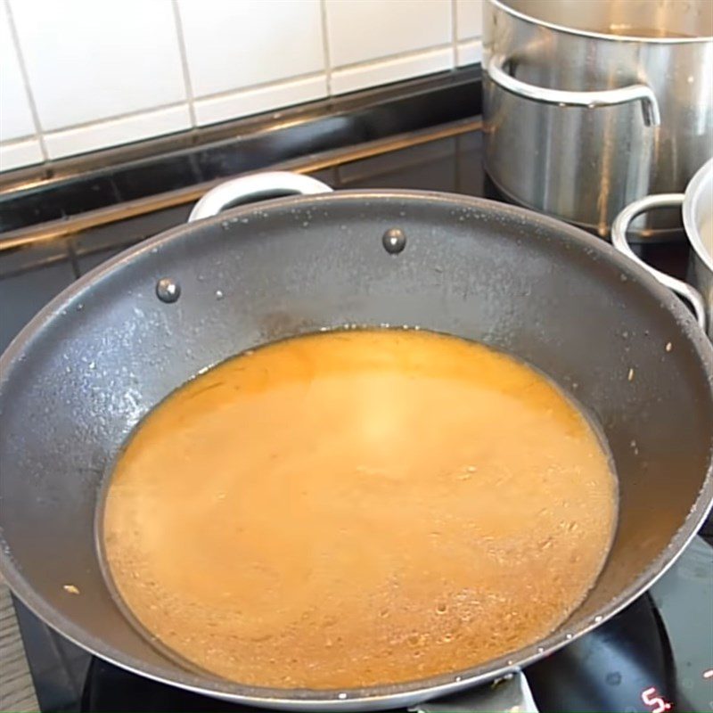 Step 6 Cooking the Broth Cao Lau