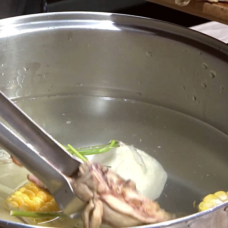Step 1 Prepare chicken bone broth for Mackerel Head and Taro Hotpot