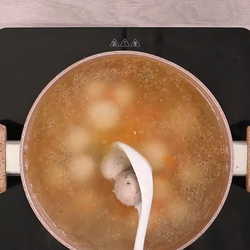 Step 3 Cooking vegetable soup Cheese shrimp balls