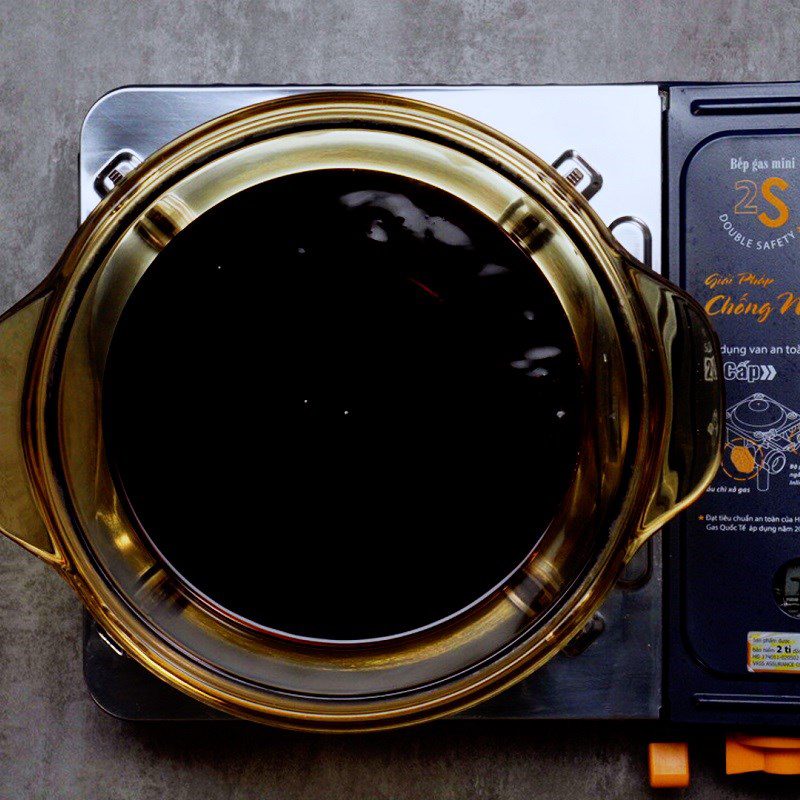 Step 3 Cook the soy sauce for the fried dough dipping sauce