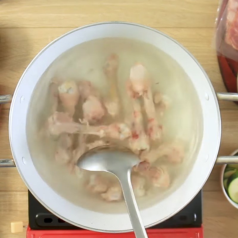 Step 2 Cook Chicken Bone Broth for Kimchi Sausage Hotpot