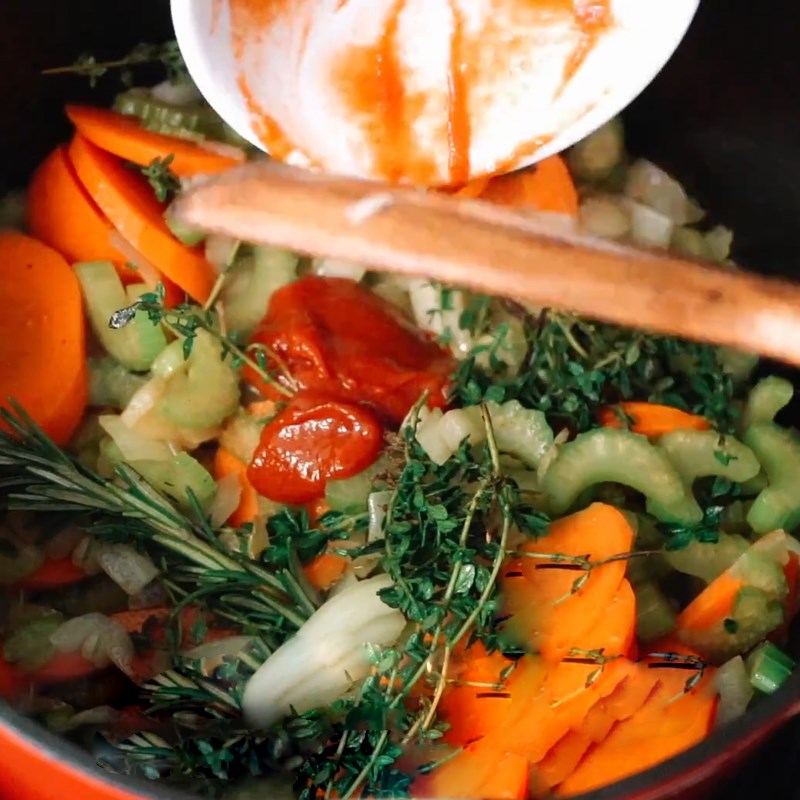 Step 3 Cook vegetables Italian-style veal shank