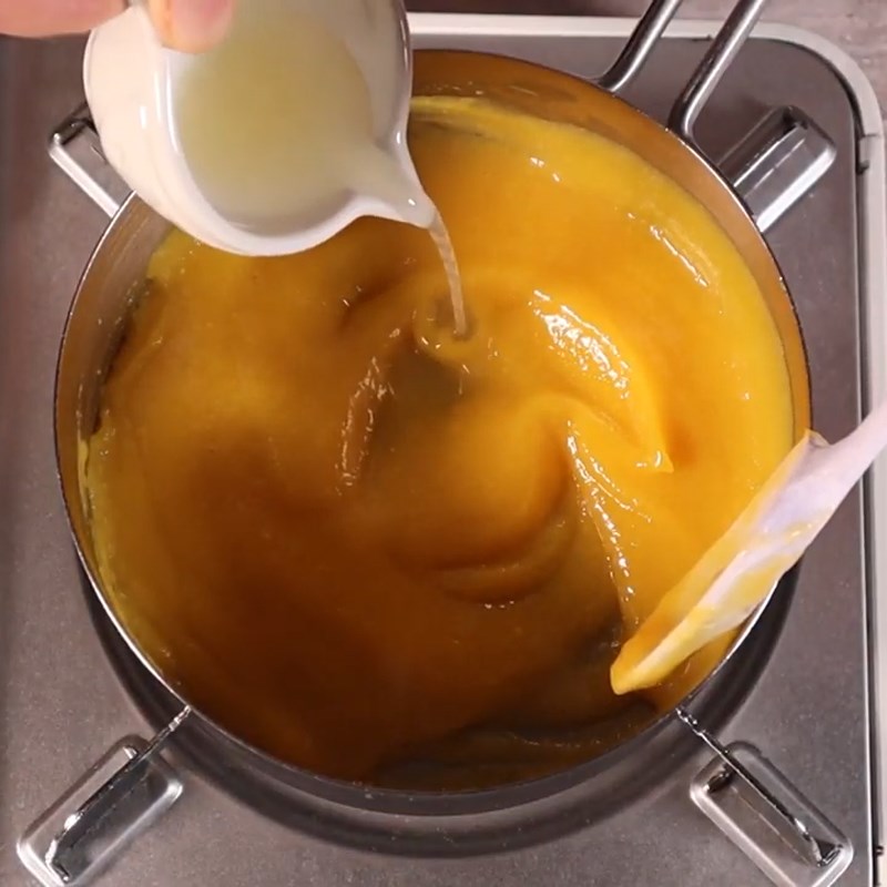 Step 3 Cook the mango sauce Bingsu mango