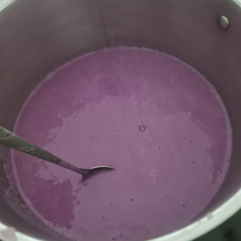 Step 4 Cooking purple sweet potato and lotus seed milk Purple sweet potato and lotus seed milk