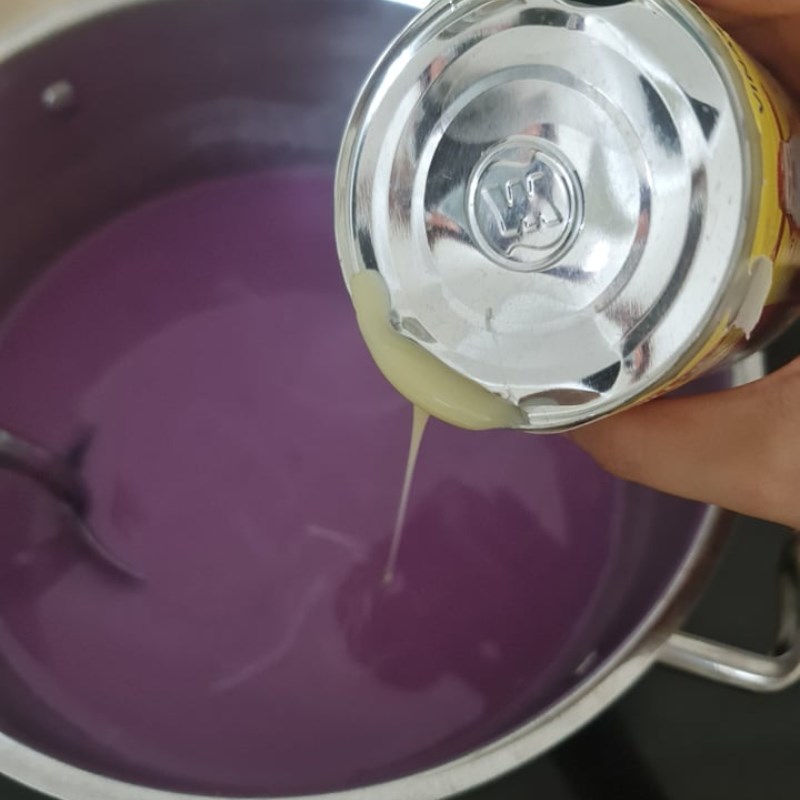 Step 4 Cooking purple sweet potato and lotus seed milk Purple sweet potato and lotus seed milk